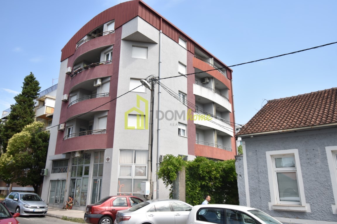 Jednosoban stan 40m2, Centar